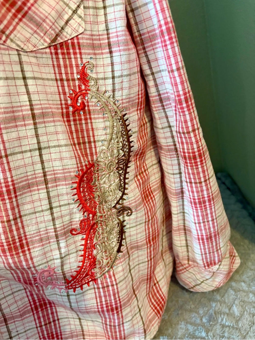 Pearl Snap Red Plaid Embroidered Women's Button-Up Long Sleeve Shirt - Picture 3 of 7